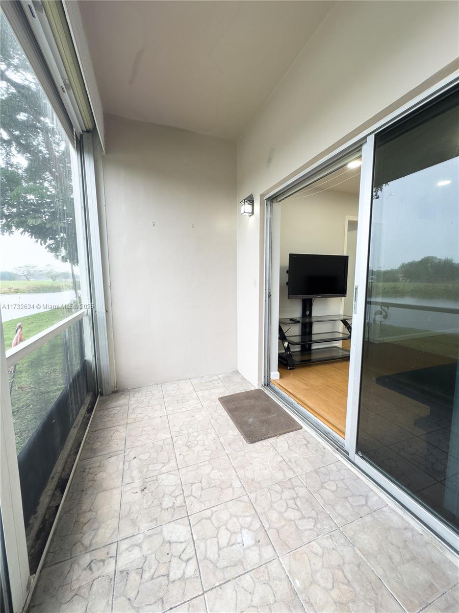 ARROWHEAD CONDO NO II - Residential