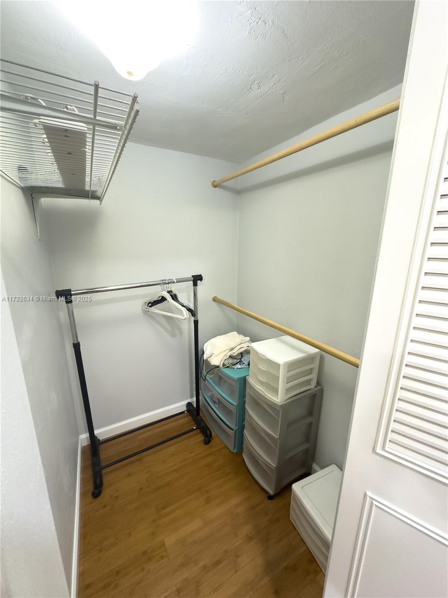 ARROWHEAD CONDO NO II - Residential