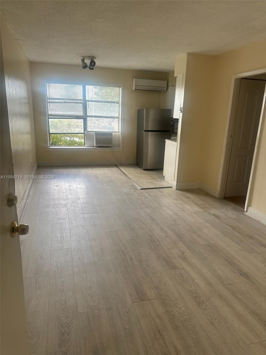 LAUDERDALE NORTH PARK SEC - Residential Lease