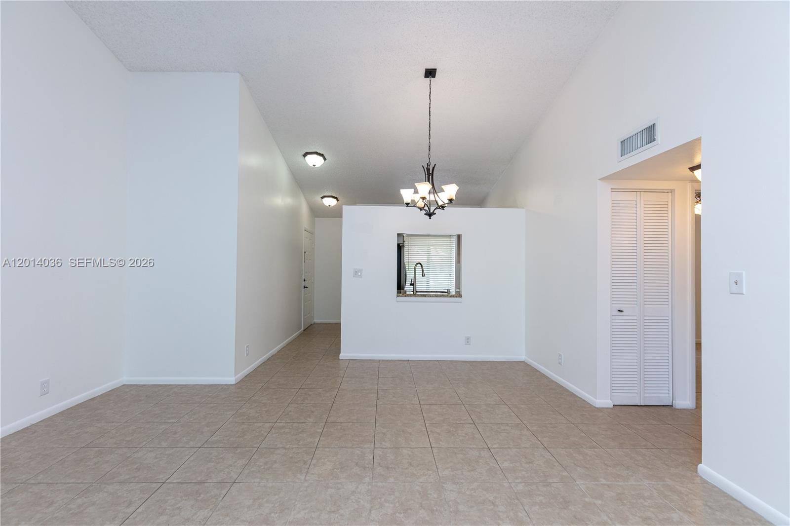 717 Gardens Dr 201