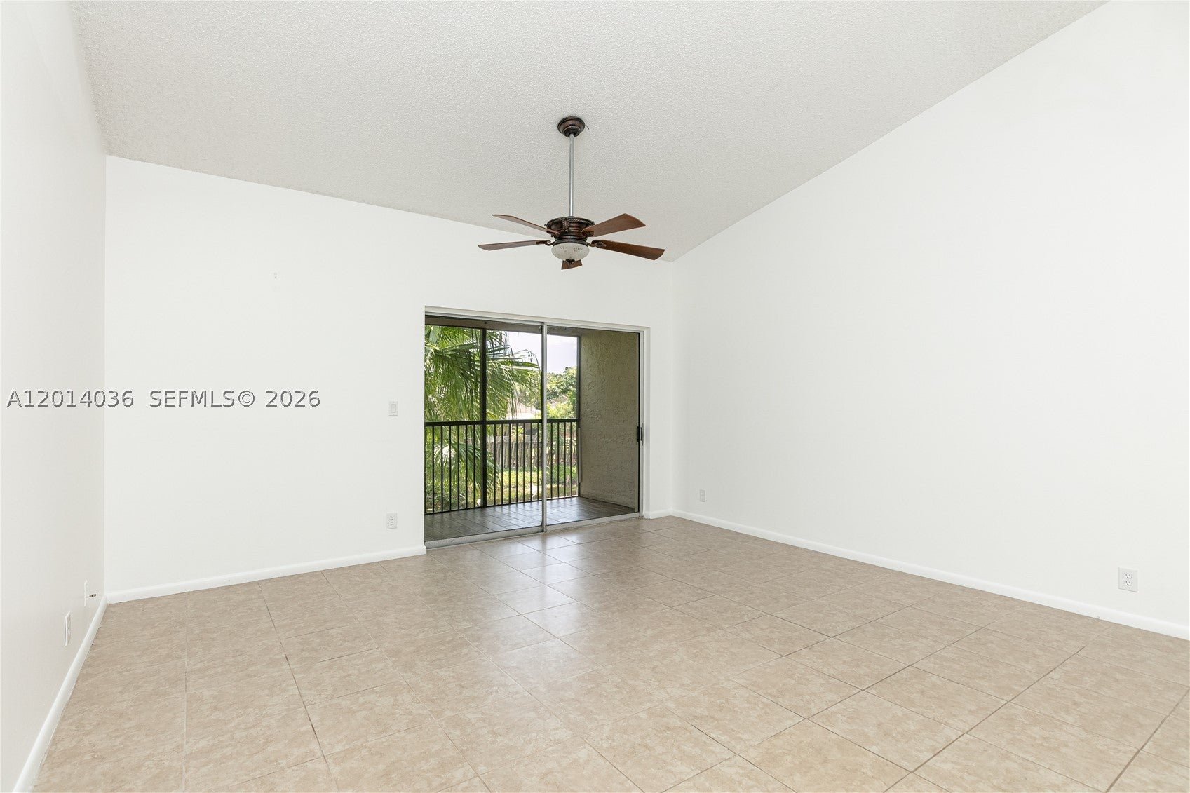 717 Gardens Dr 201