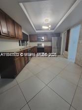 8651 Sunset Strip, Sunrise, FL, 33322/$599,000 1 8651 Sunset Strip