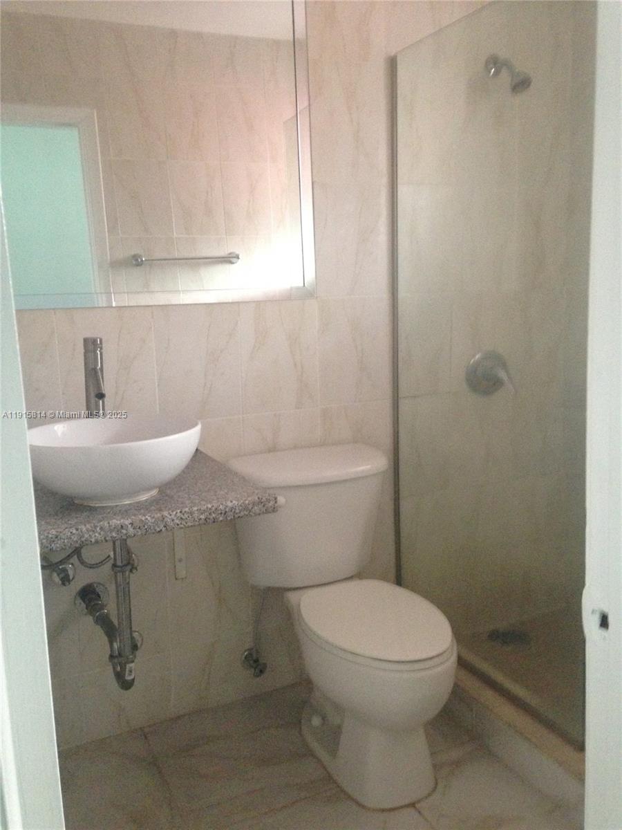 THE BELLAGIO CONDO - Residential Lease