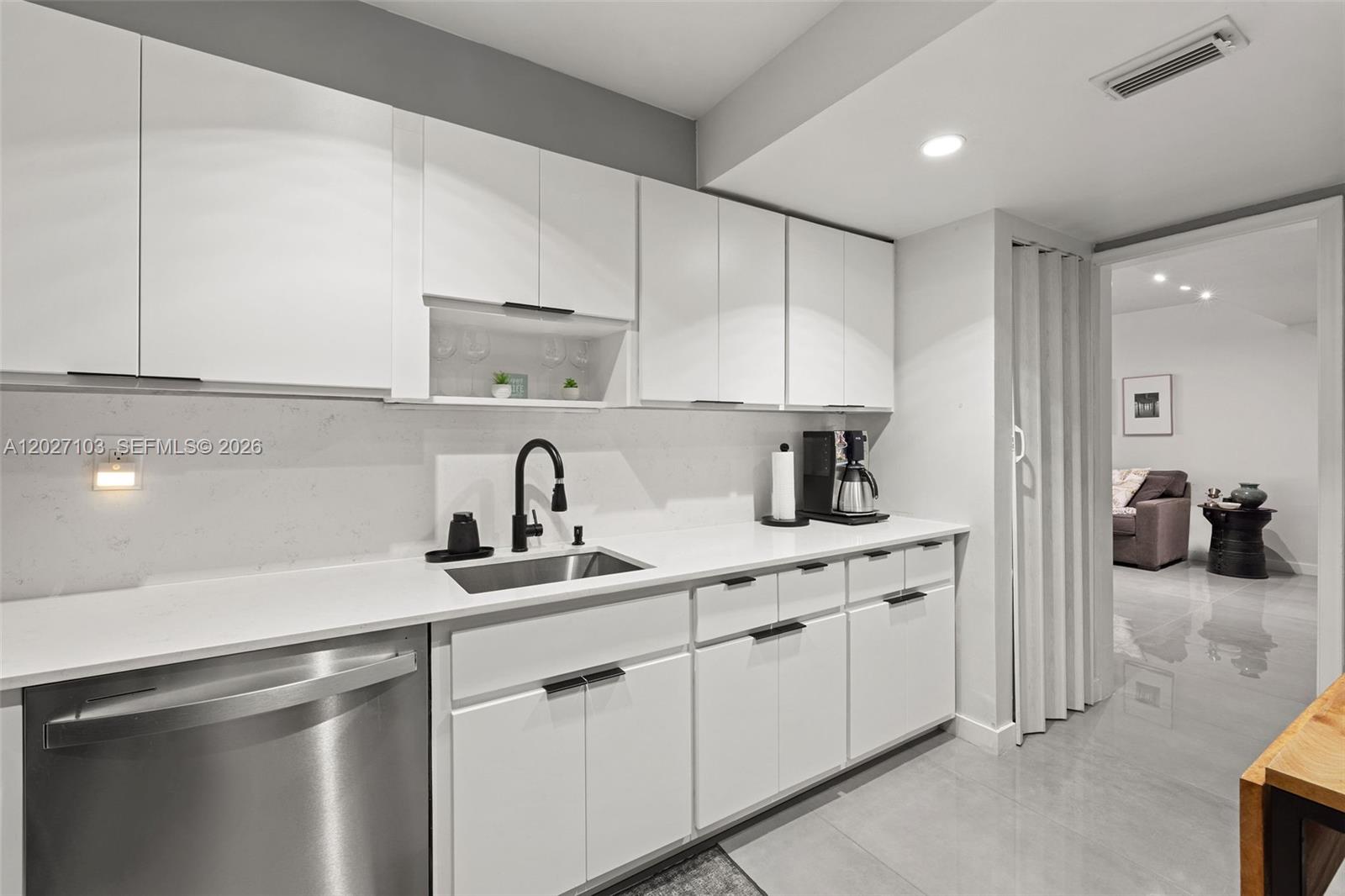 AMD PL OF FIRST OCEAN FRO - Residential