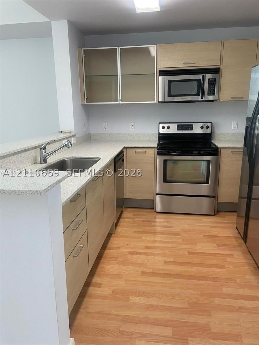 350 NE 24th St 404