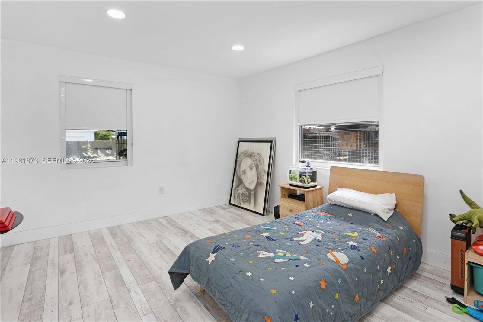 HOLLYWOOD - Residential