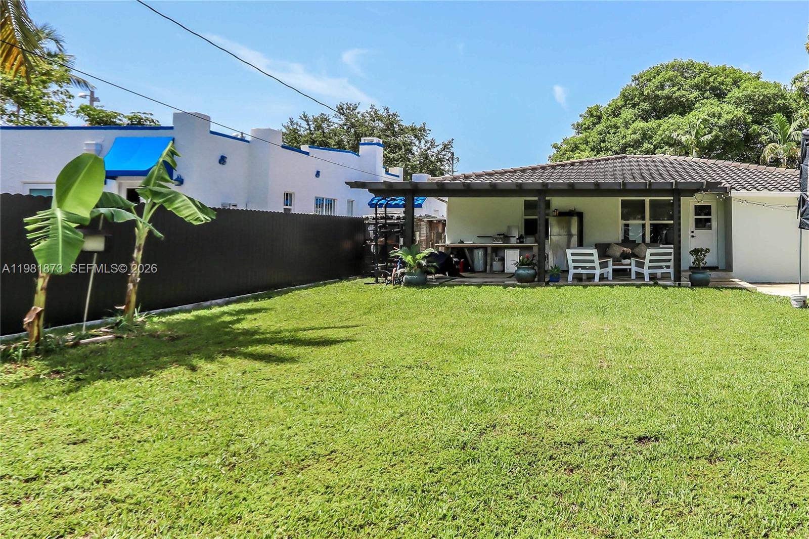 HOLLYWOOD - Residential