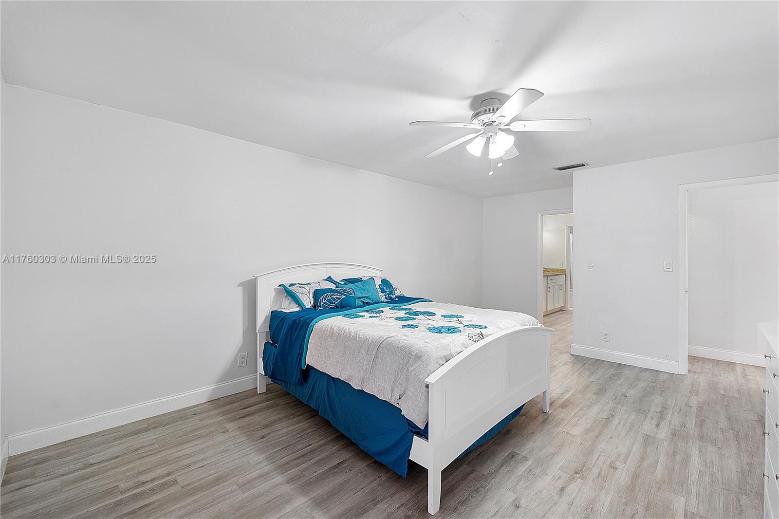PALM GREENS AT VILLA DEL - Residential Lease