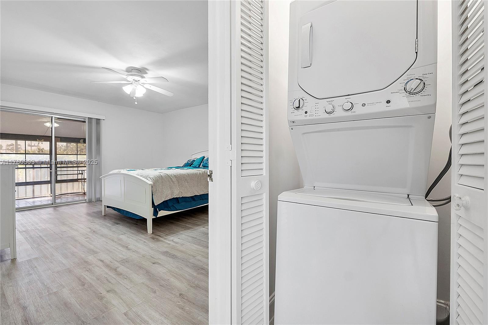 PALM GREENS AT VILLA DEL - Residential Lease