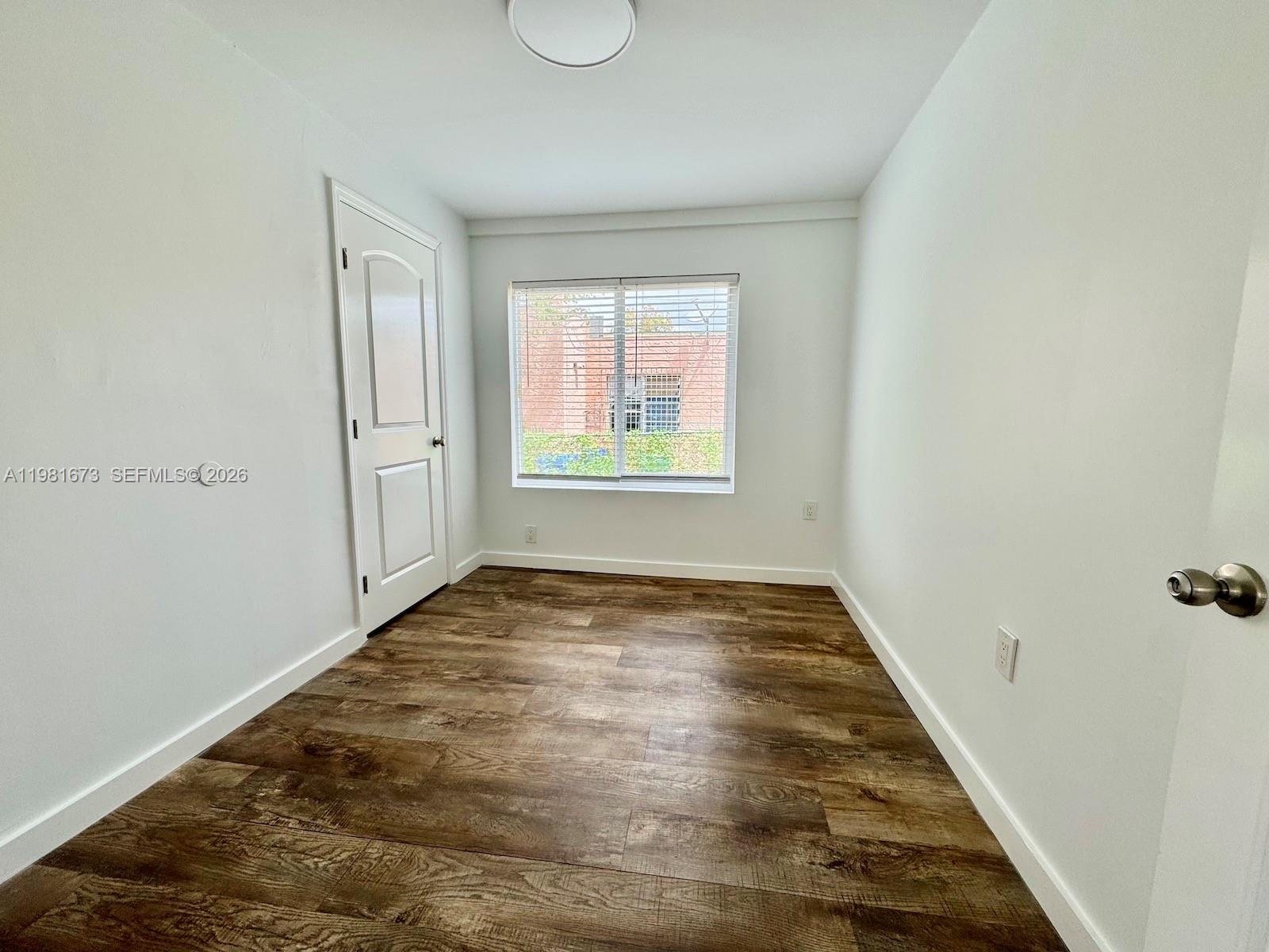 LAWRENCE EST LAND COS SUB - Residential Lease