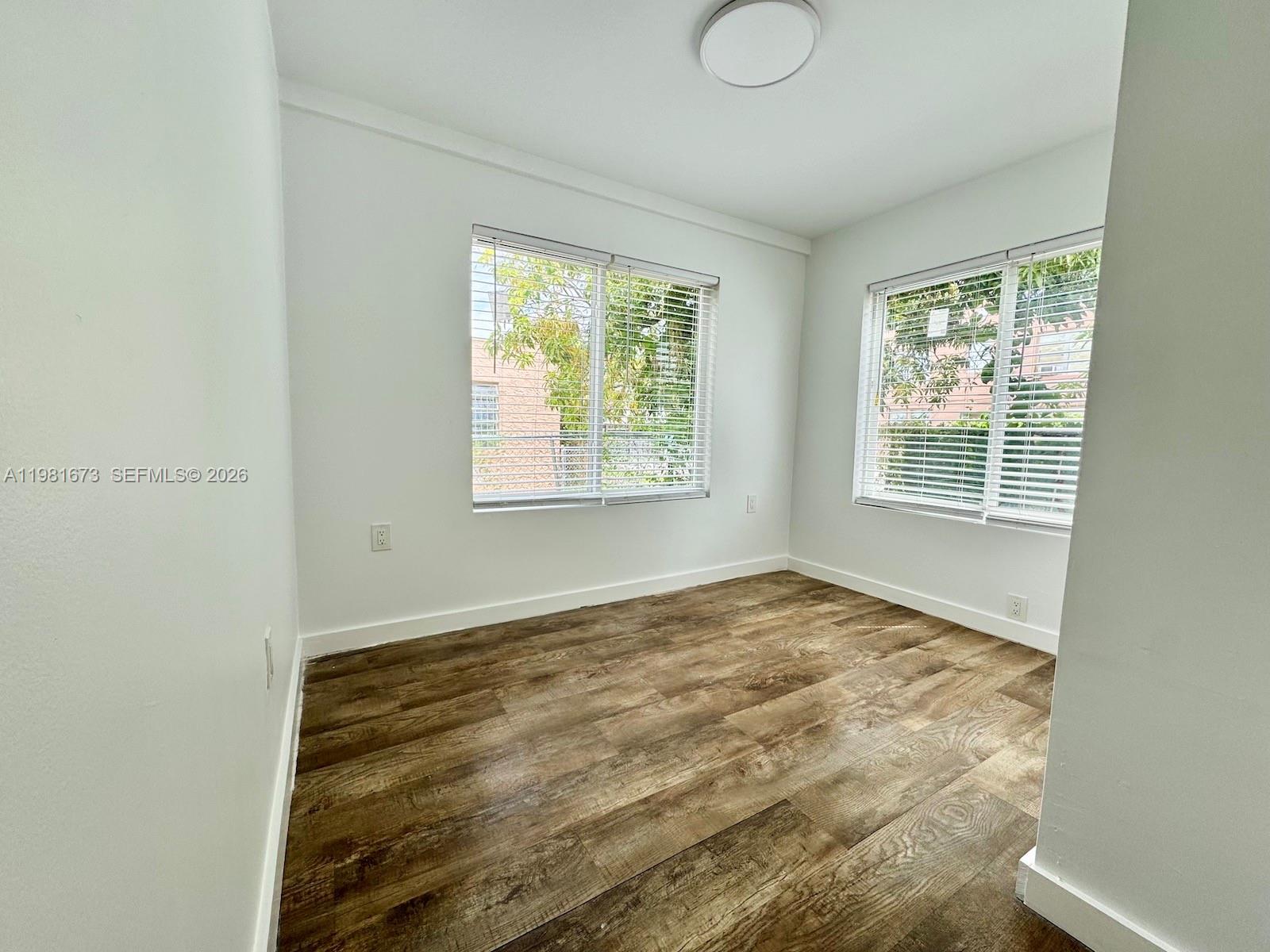 LAWRENCE EST LAND COS SUB - Residential Lease