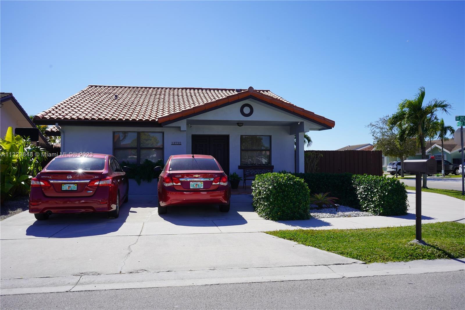Photo 1 of 11 of 13732 SW 20th St house