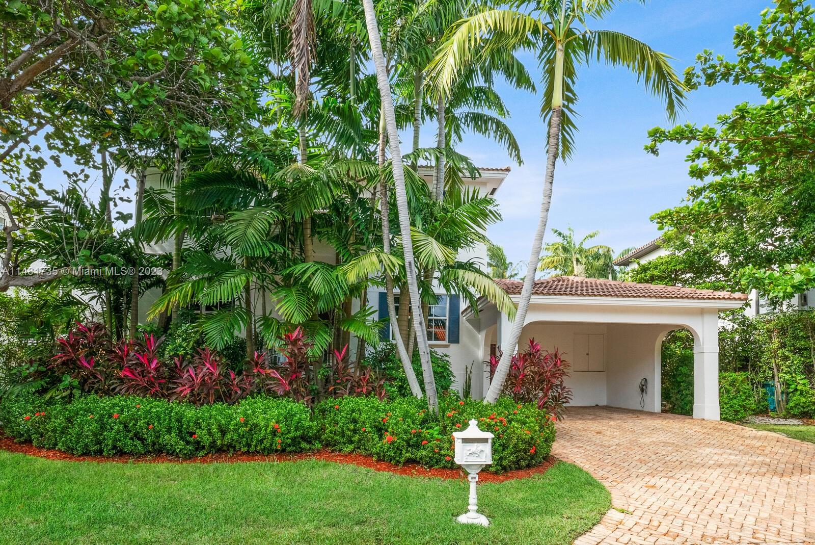 BISCAYNE KEY ESTATES - Residential