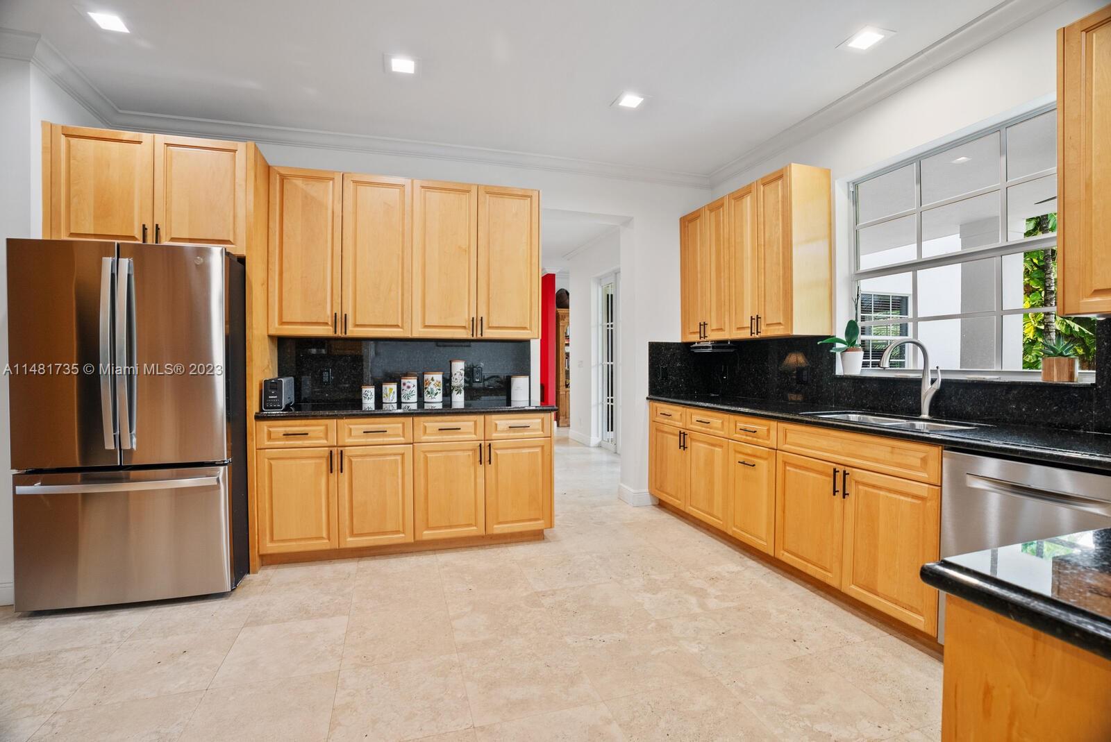 BISCAYNE KEY ESTATES - Residential