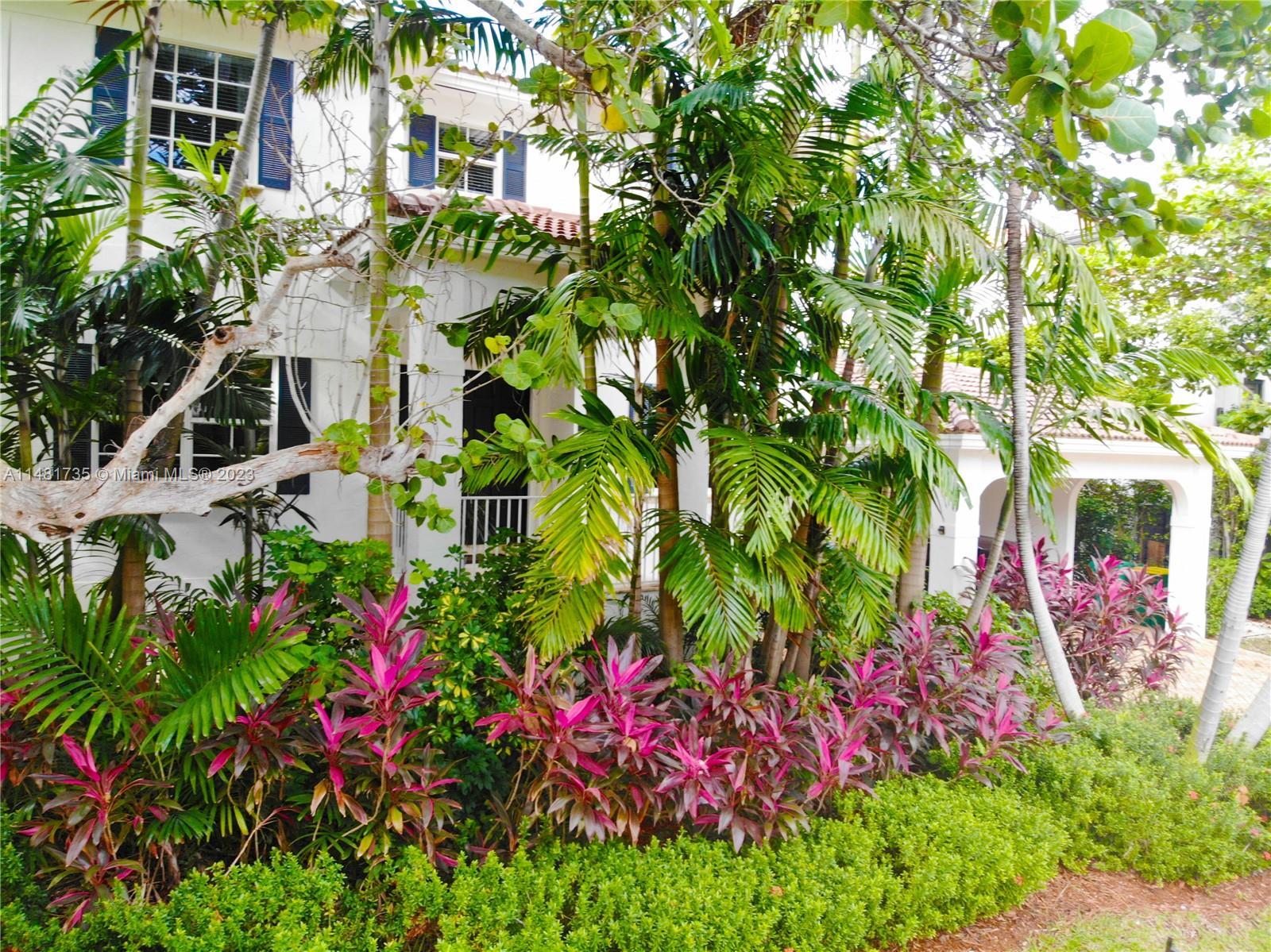 BISCAYNE KEY ESTATES - Residential