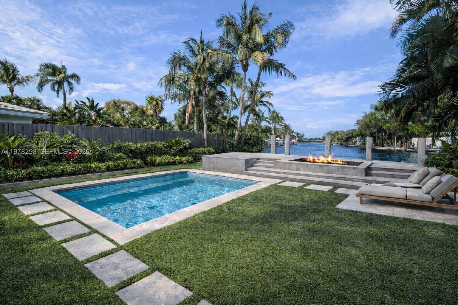 CORAL POINT - Residential