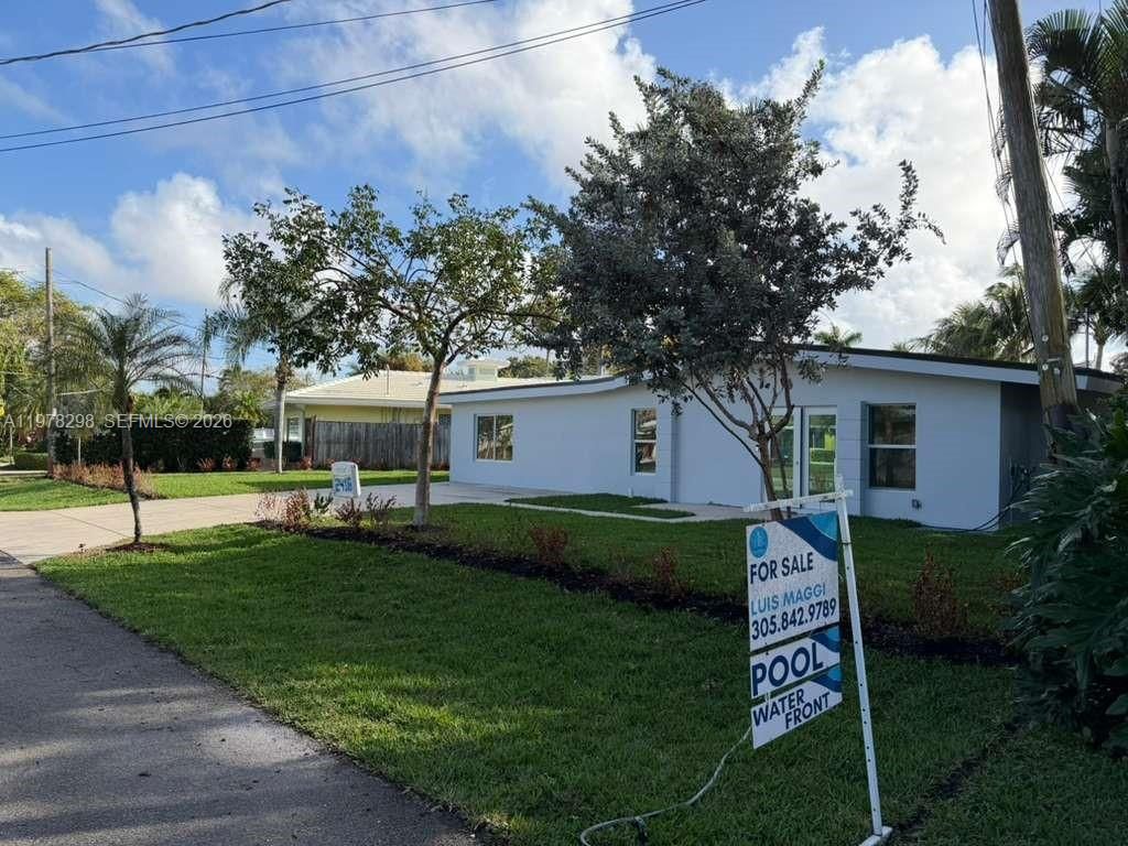 Photo of 2416 NE 19th Ter, Wilton Manors, FL 33305 (MLS # A11978298)