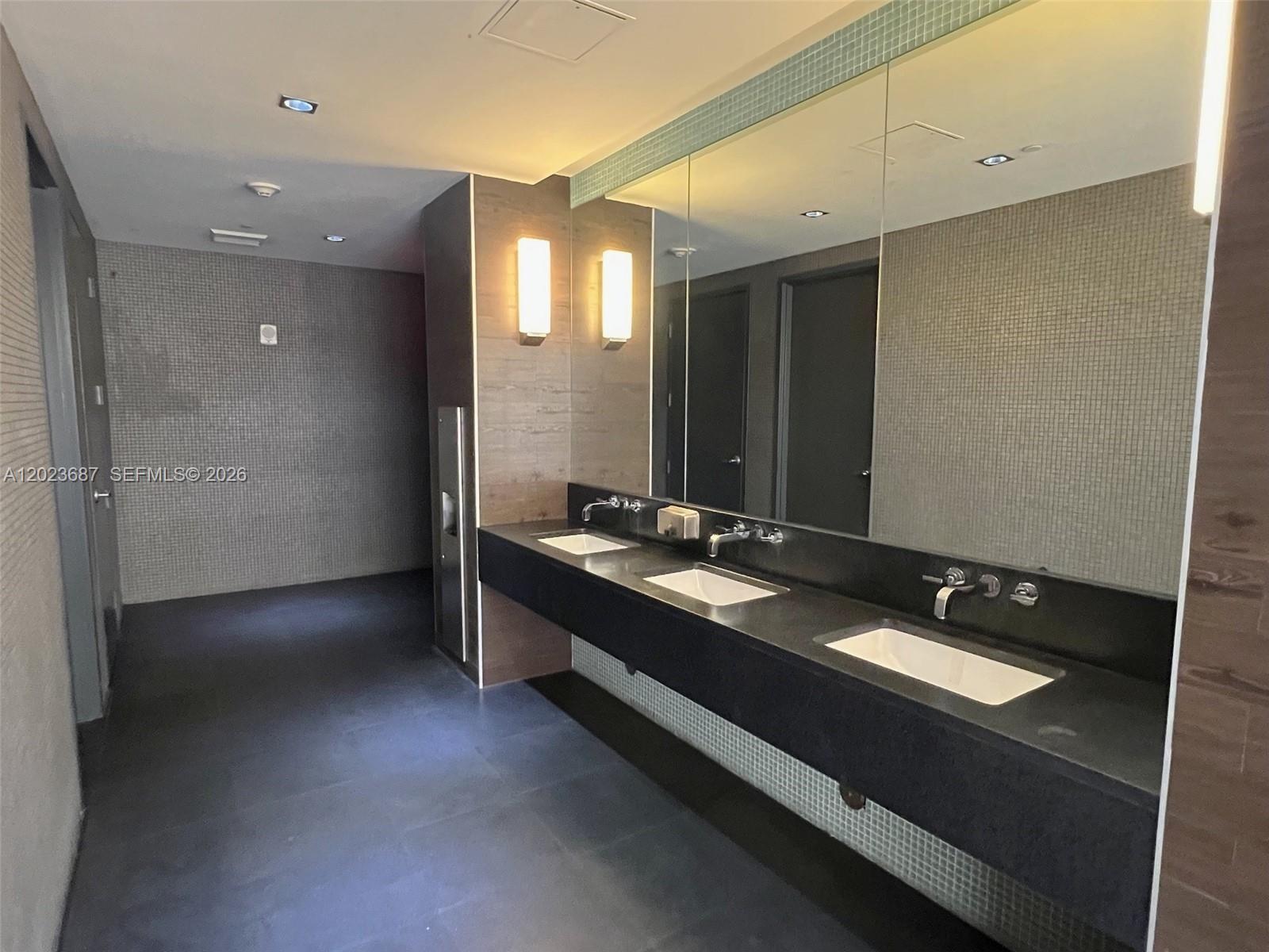 500 BRICKELL WEST CONDO - Residential Lease