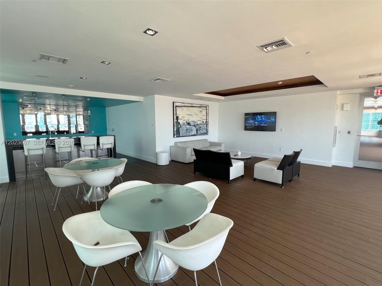 500 BRICKELL WEST CONDO - Residential Lease