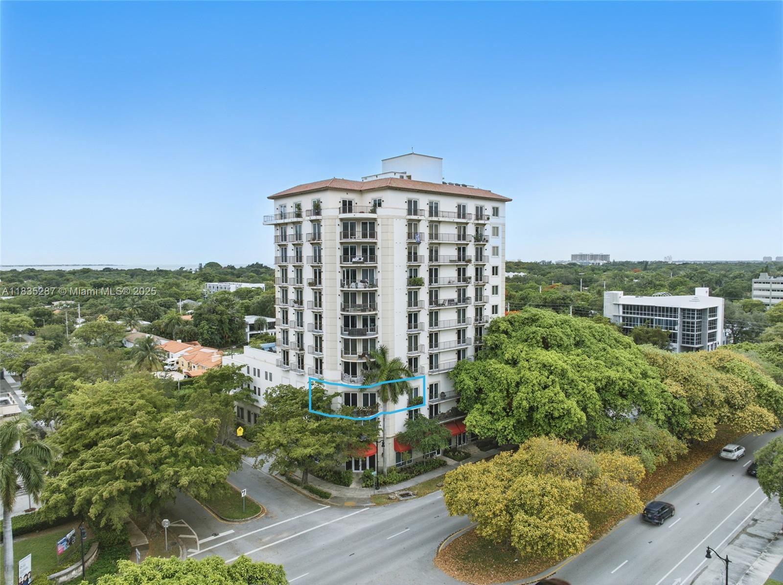 Live just minutes from Brickell, Downtown Miami, Key Biscayne, and Coconut Grove in this Mediterranean-style boutique building (built in 2009). This bright unit features double-height ceilings, granite countertops, ceramic floors, carpeting, impact windows, and three balconies.
Enjoy great amenities: a 4th-floor pool, gym, recreation room, and covered indoor parking—plus no-meter street parking.
