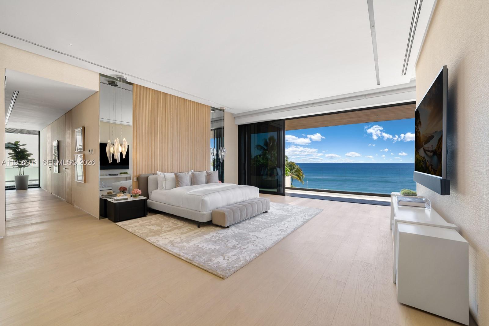 GOLDEN BEACH SEC C - Residential