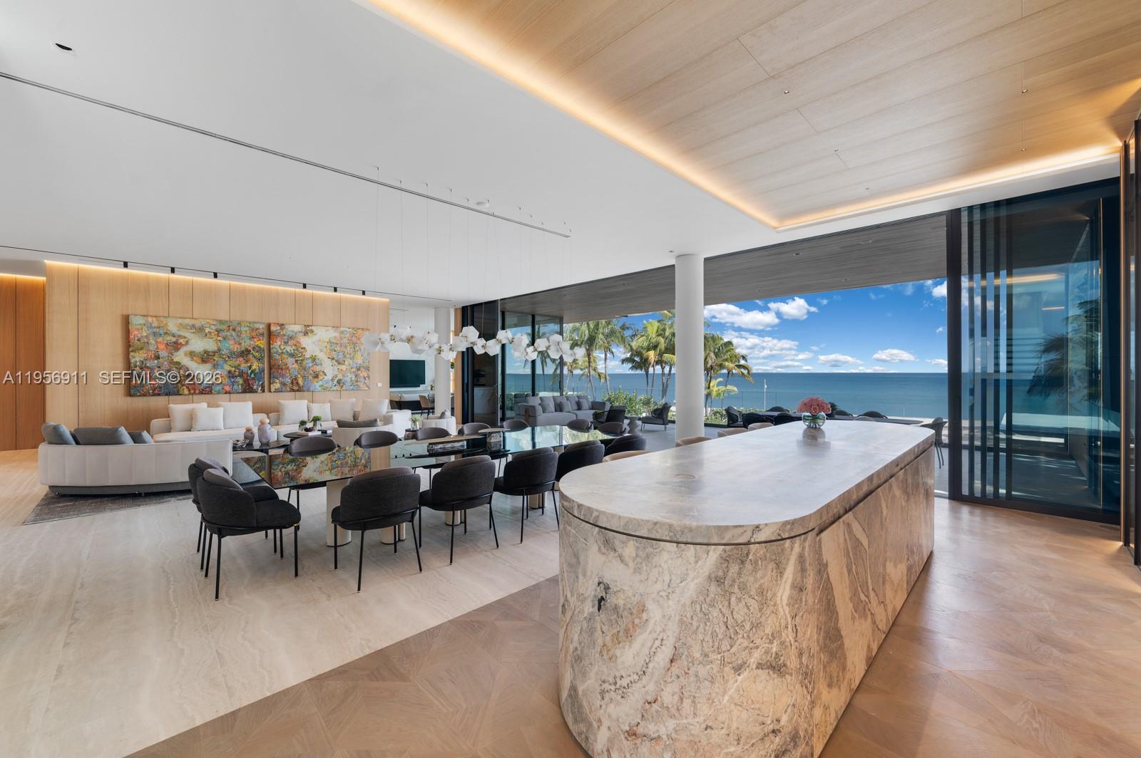 GOLDEN BEACH SEC C - Residential