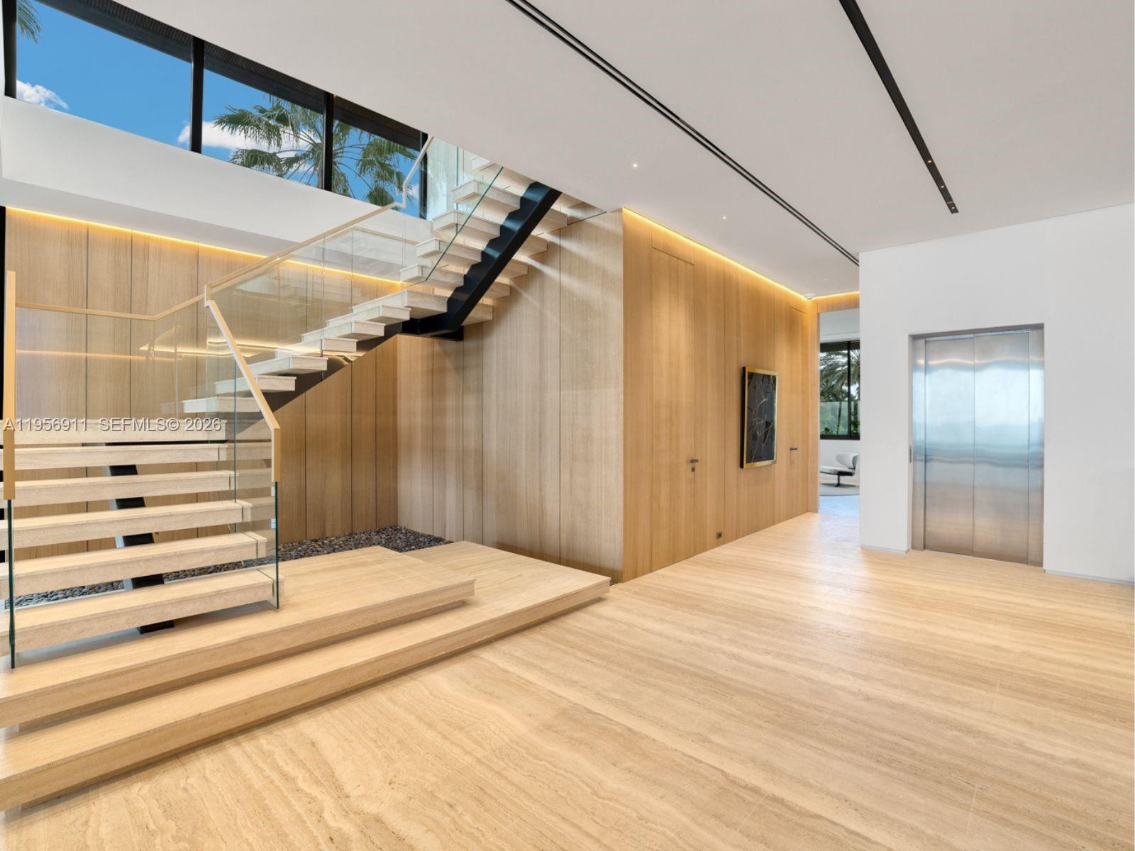 GOLDEN BEACH SEC C - Residential