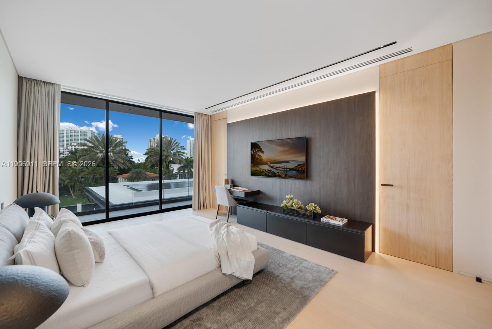 GOLDEN BEACH SEC C - Residential