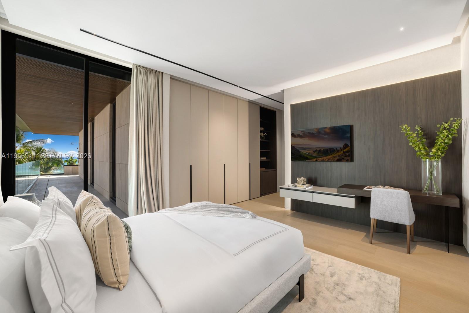 GOLDEN BEACH SEC C - Residential