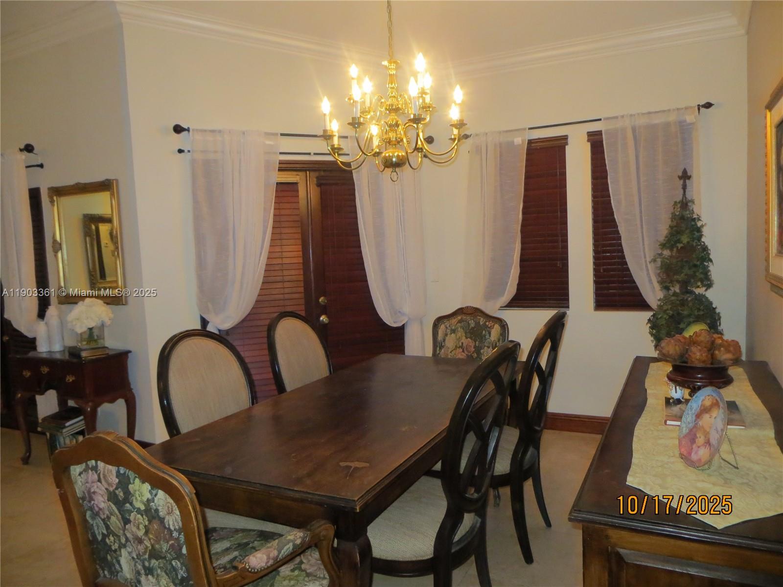 THE MANSIONS - Residential