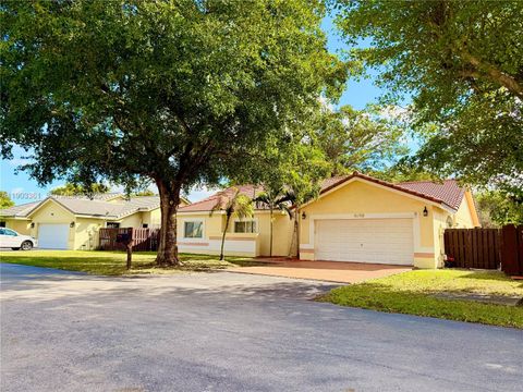 14970 SW 46th Ter Miami FL 33185