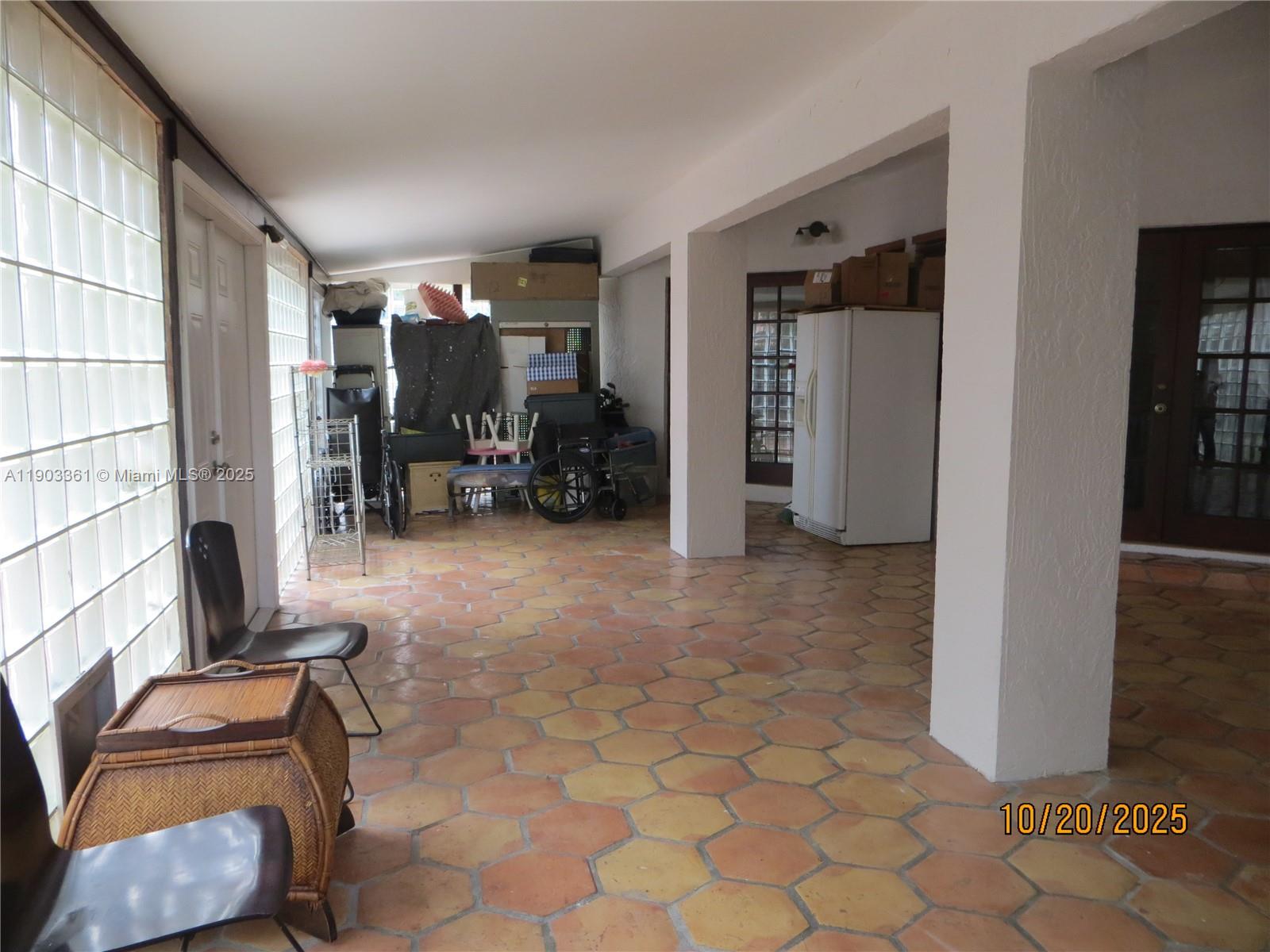 THE MANSIONS - Residential