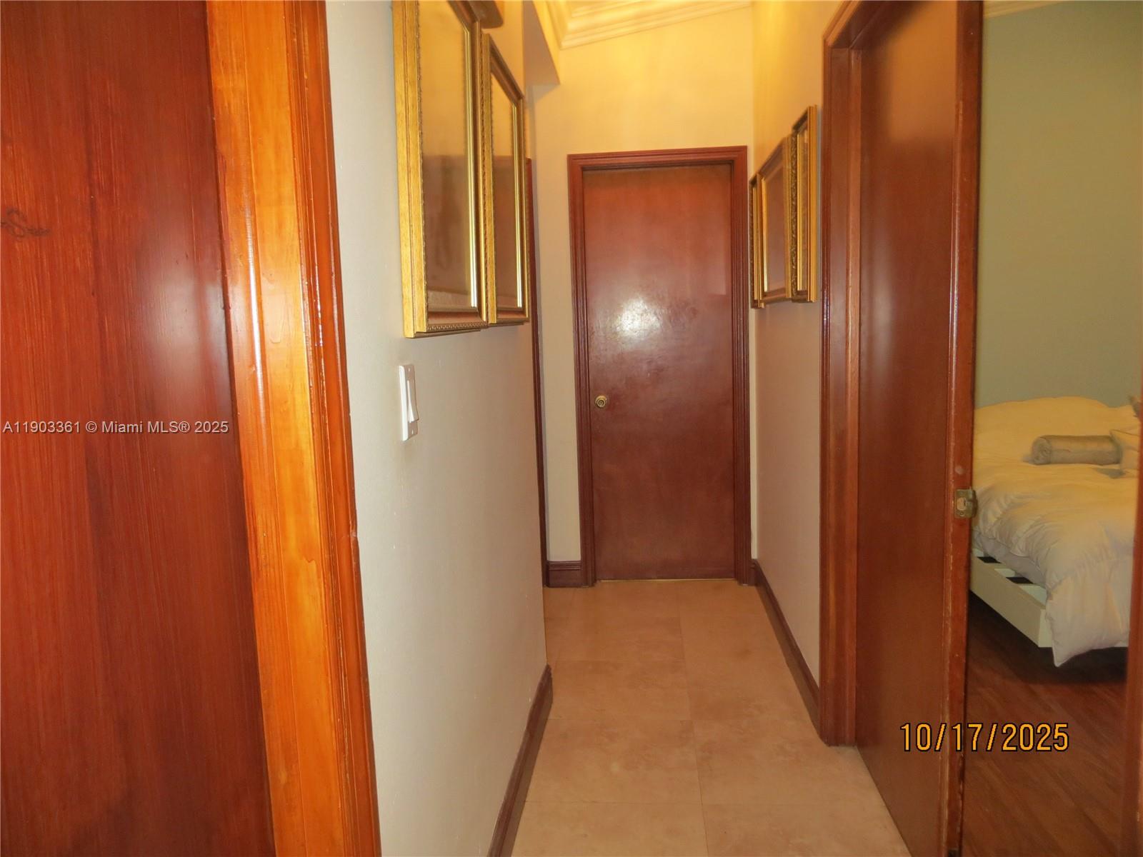 THE MANSIONS - Residential