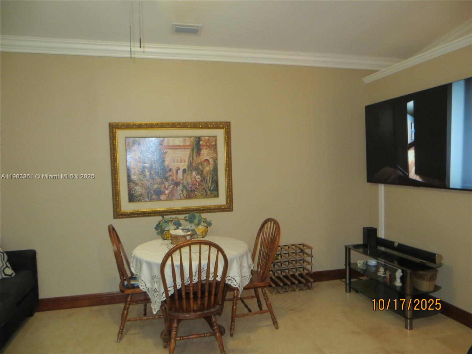 THE MANSIONS - Residential