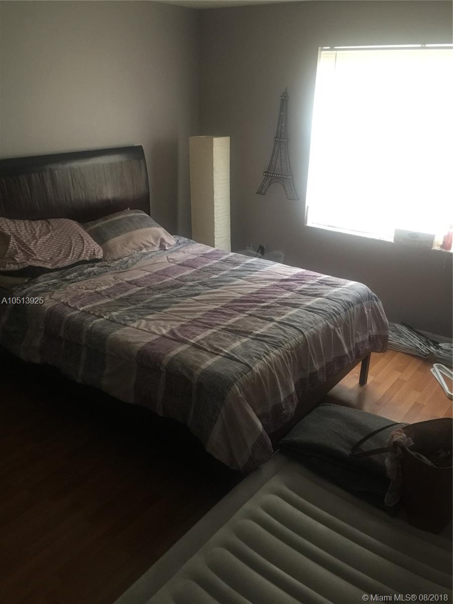 LA VIA CONDO - Residential