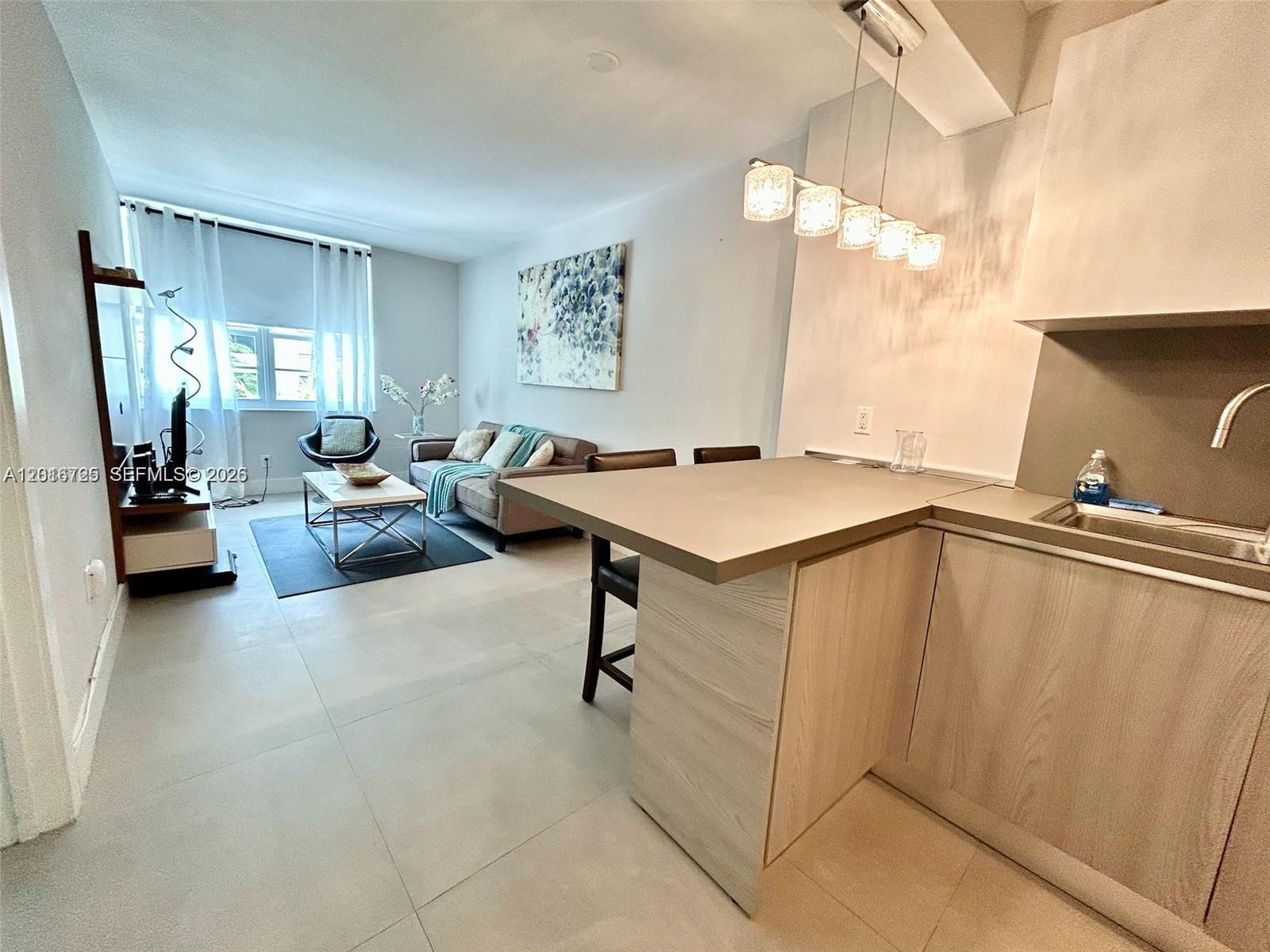THE DECOPLAGE CONDO - Residential Lease