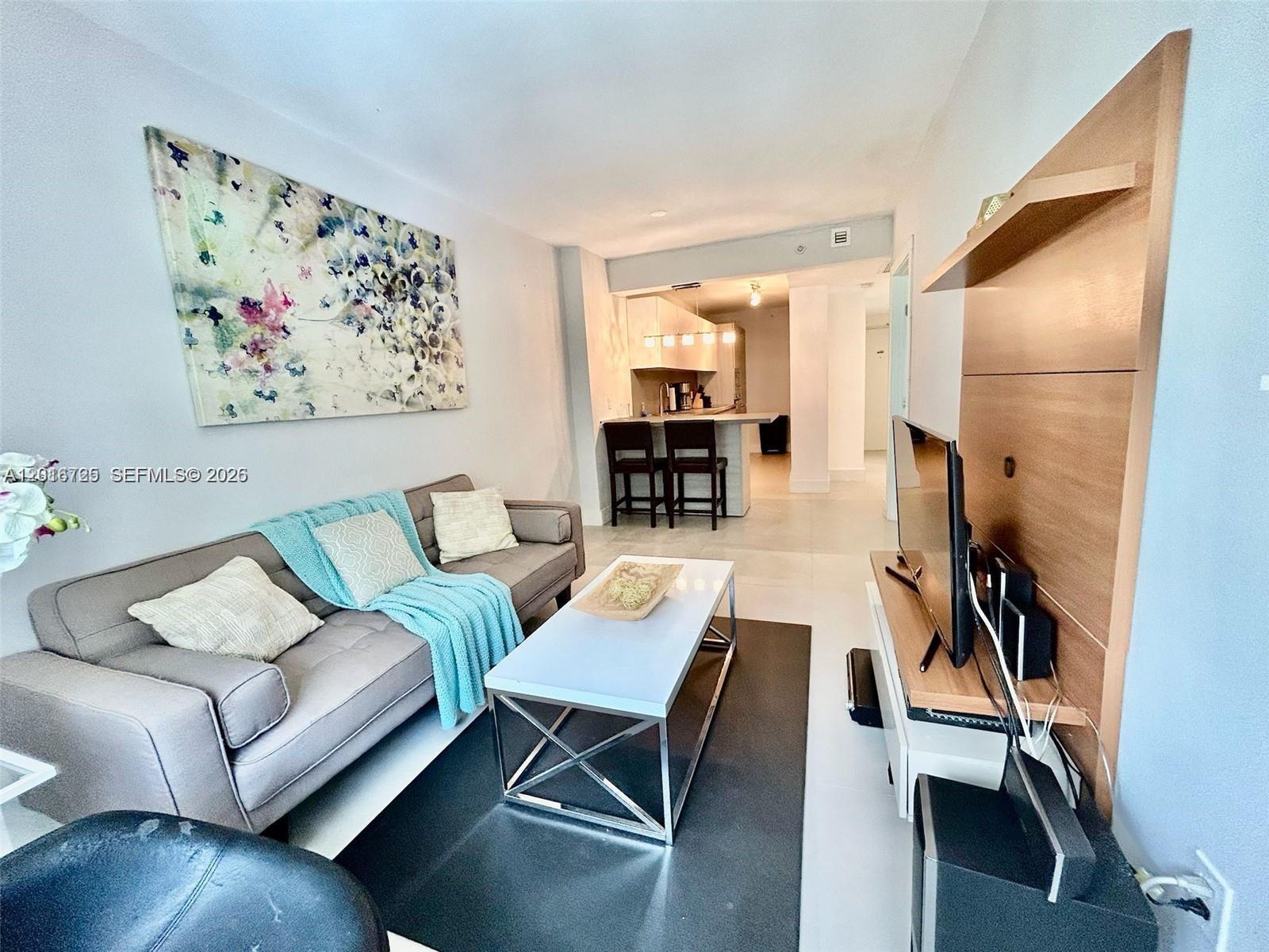 THE DECOPLAGE CONDO - Residential Lease