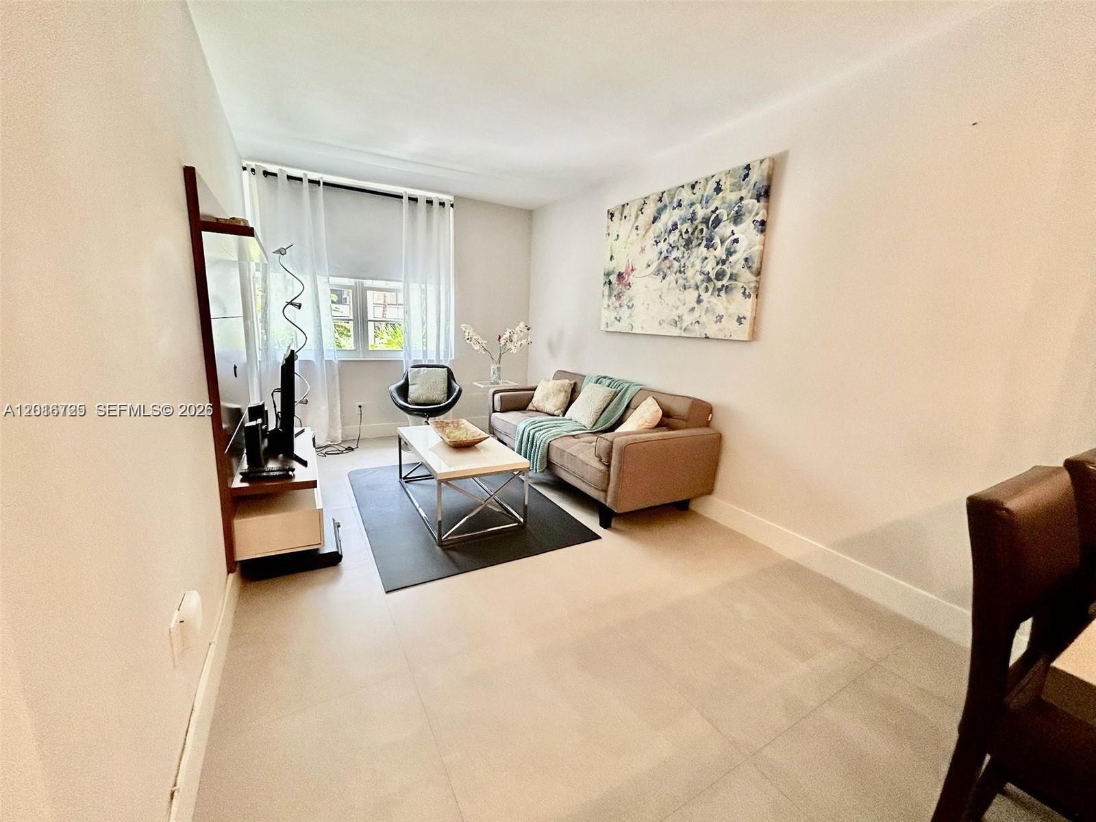 THE DECOPLAGE CONDO - Residential Lease