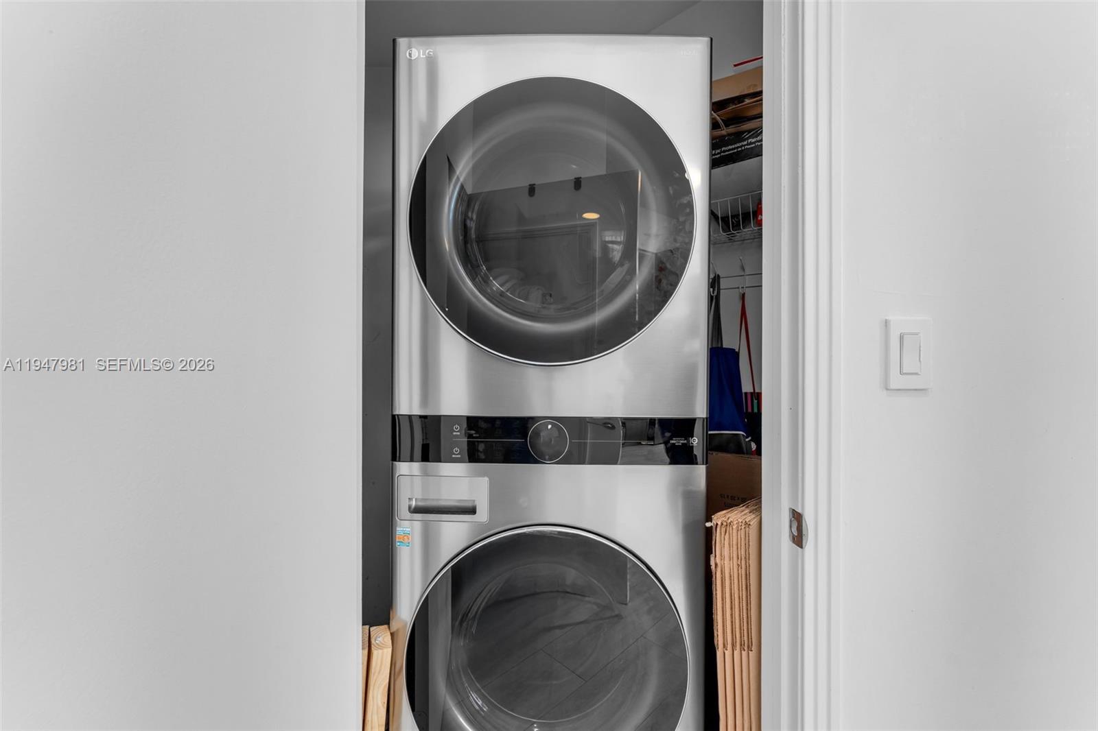 METROPOLIS II AT DADELAND - Residential