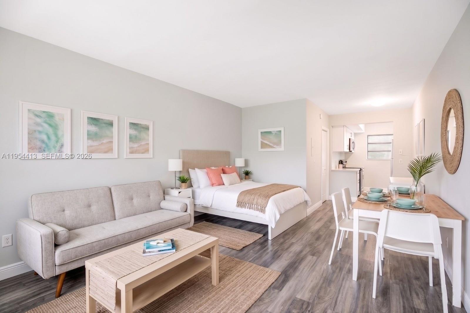ROSE CONDO - Residential