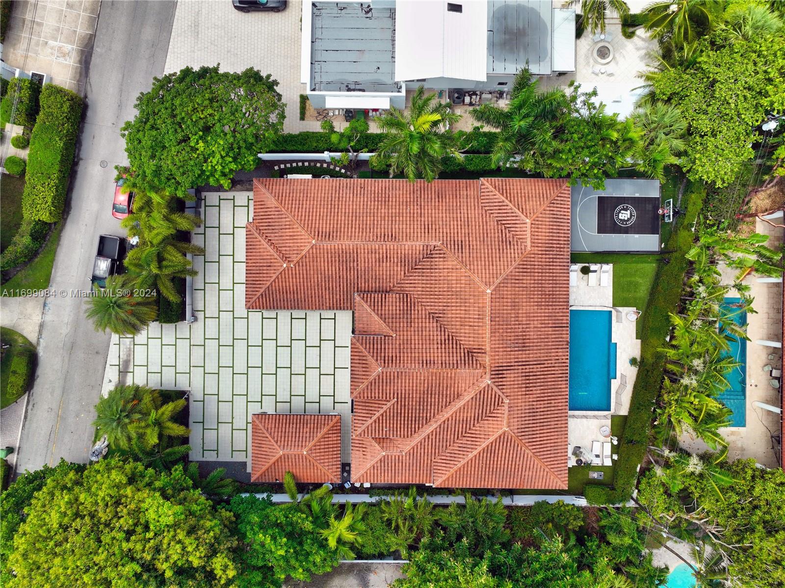 HARBOR BEACH - Residential