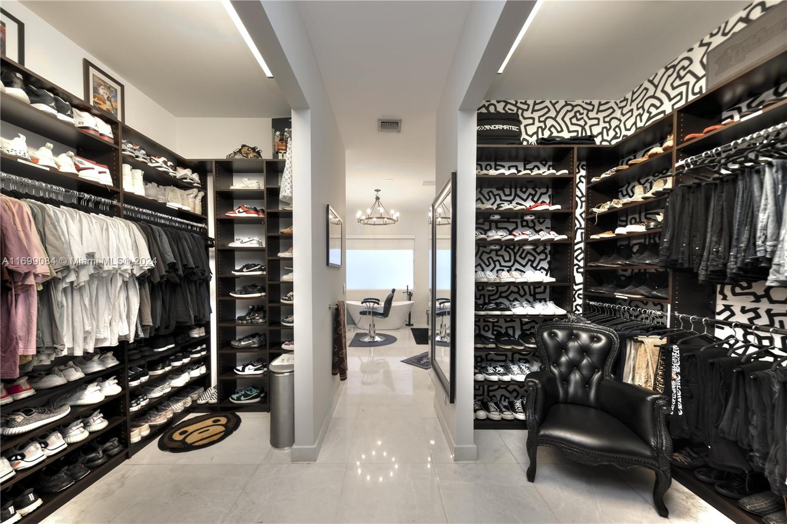 HARBOR BEACH - Residential