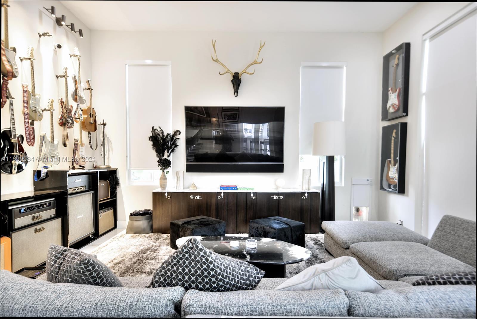 HARBOR BEACH - Residential