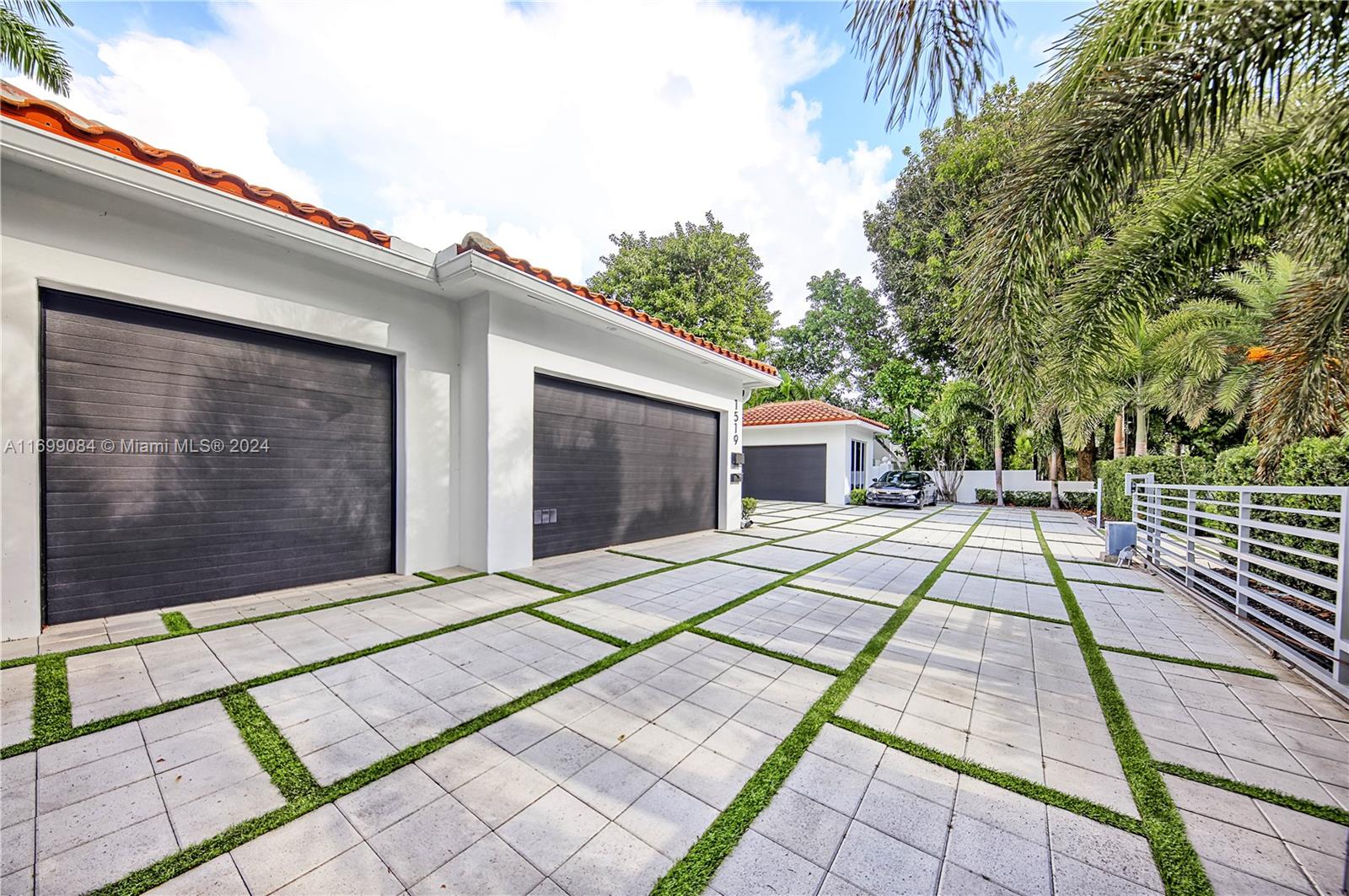 HARBOR BEACH - Residential