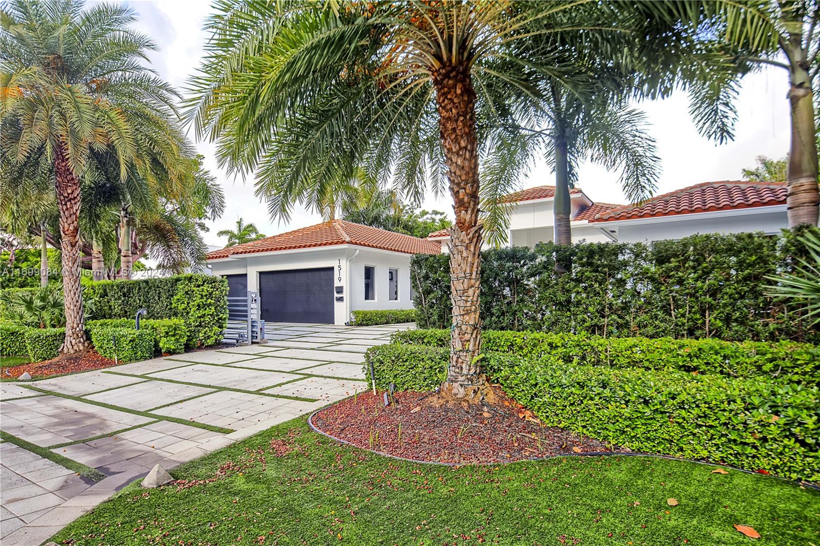 HARBOR BEACH - Residential