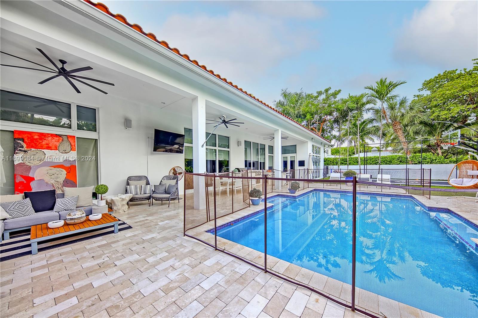 HARBOR BEACH - Residential