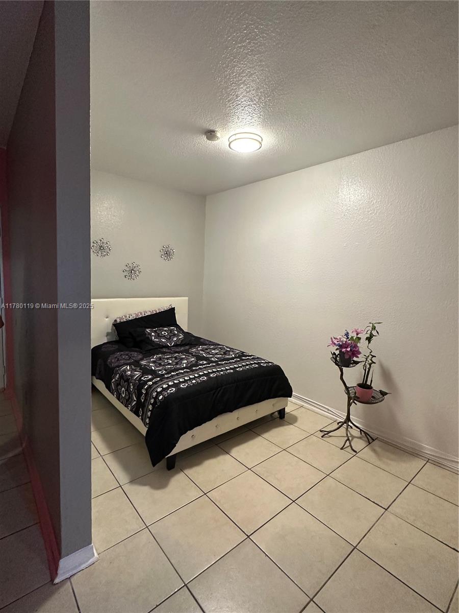 1021 NW 3rd St 302