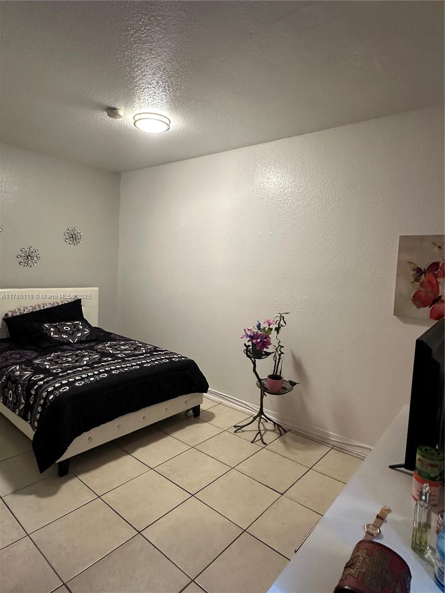 1021 NW 3rd St 302