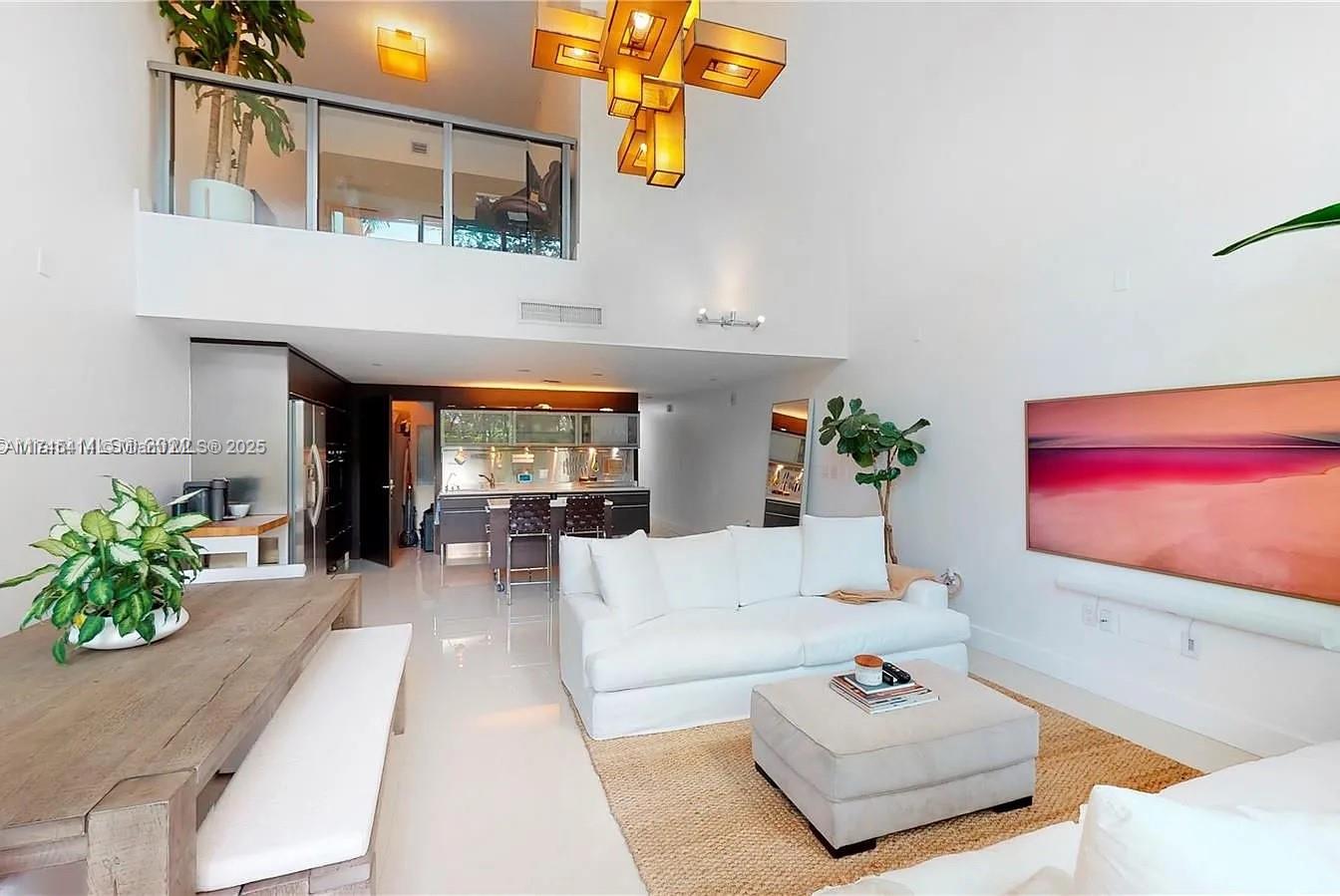 Rental Property at 6000 Collins Ave 124, Miami Beach, Miami-Dade County, Florida - Bedrooms: 2 
Bathrooms: 2  - $5,750 MO.