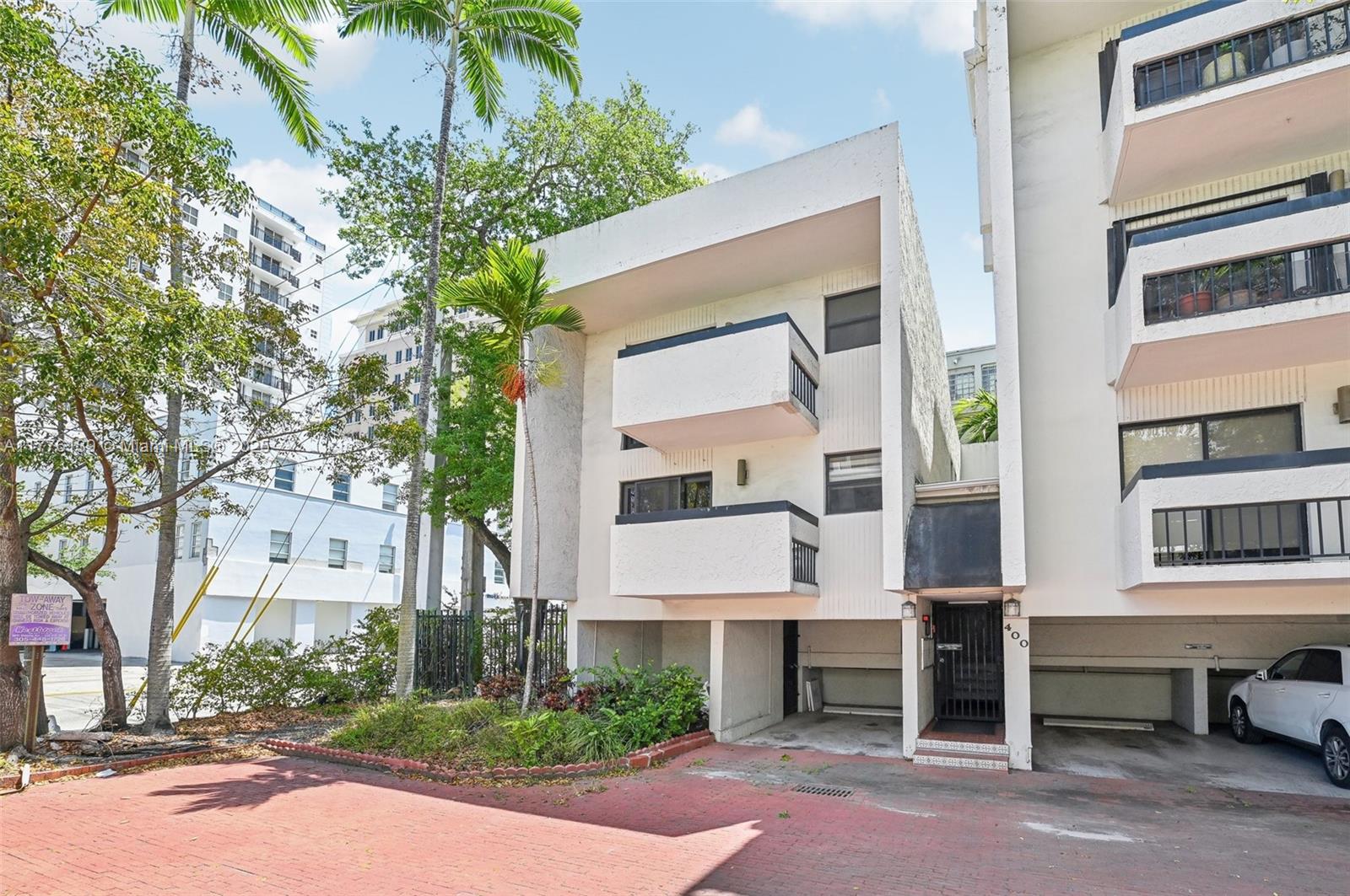 Property for Sale at 400 Valencia Ave 2, Coral Gables, Broward County, Florida - Bedrooms: 2 
Bathrooms: 3  - $630,000